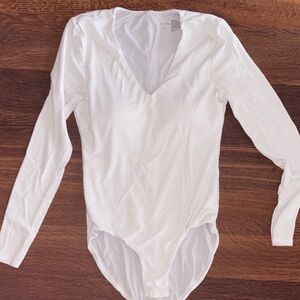 Soma White V-Neck Long Sleeve Bodysuit